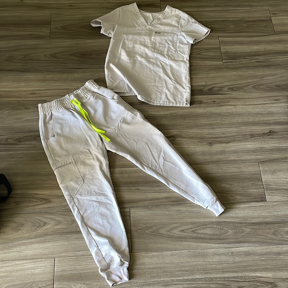 Figs slate colored carpet Catarina scrub top and high waisted xs p Zamora pant